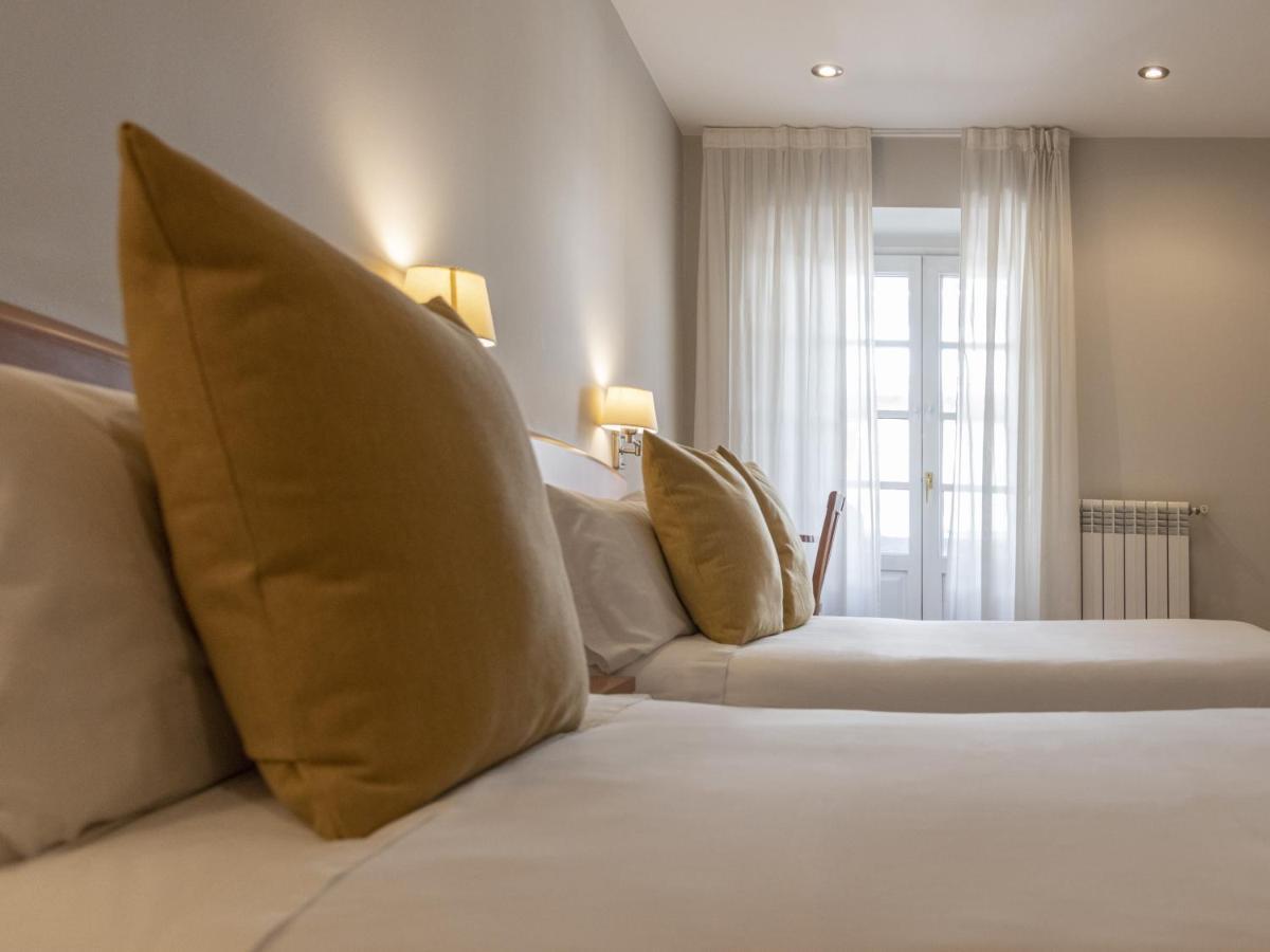 Hostal Alba Lugo Eksteriør bilde